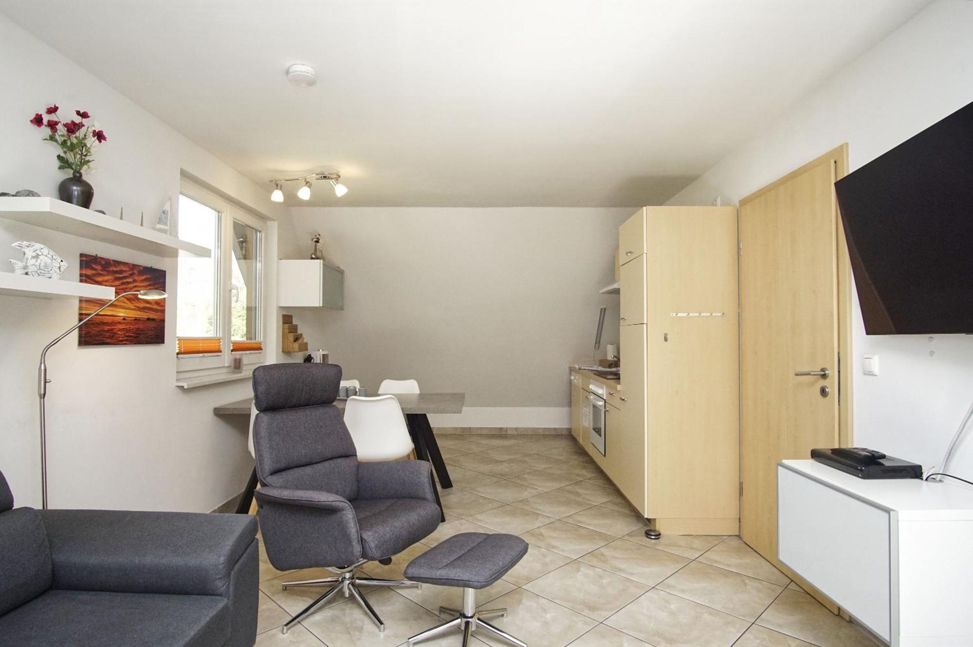 Moderne Fewo Nr 4 Mit Balkon, Sauna Im Haus, Garten - Ferienwohnungen Am Wald Klein Gelm Exterior foto